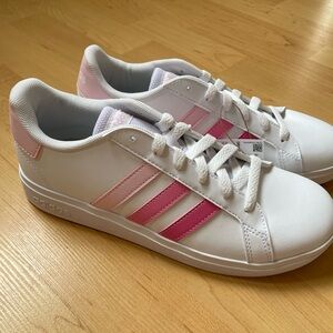 Adidas Grand Court 2.0 Girls Pink Hombre NEW Size 5 (Big Kids)